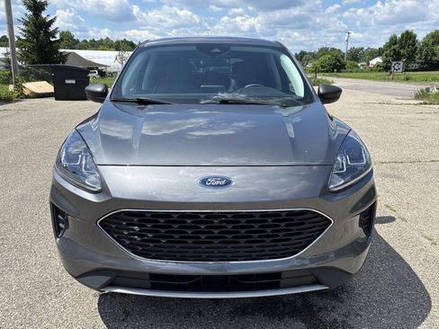 Used 2022 Ford Escape SE FWD image 11
