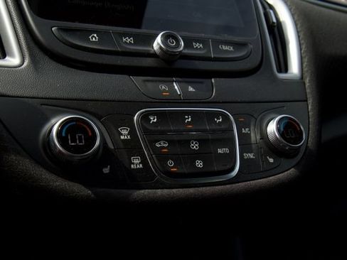 Used 2024 Chevrolet Malibu LT FWD image 24