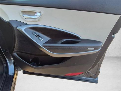 Used 2017 Hyundai Santa Fe Sport FWD image 23