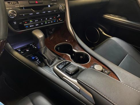 Used 2019 Lexus RX 350 FWD w/ Navigation Package image 31