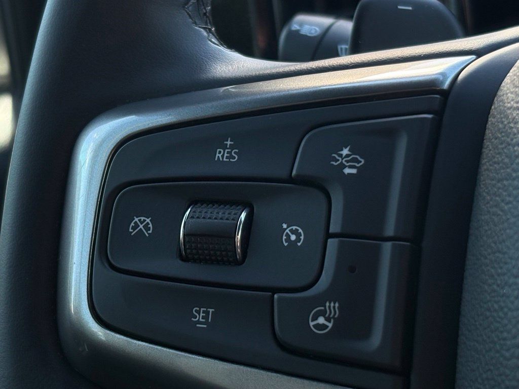 Used 2026 Chevrolet Silverado 1500 LTZ AWD/4WD image 11