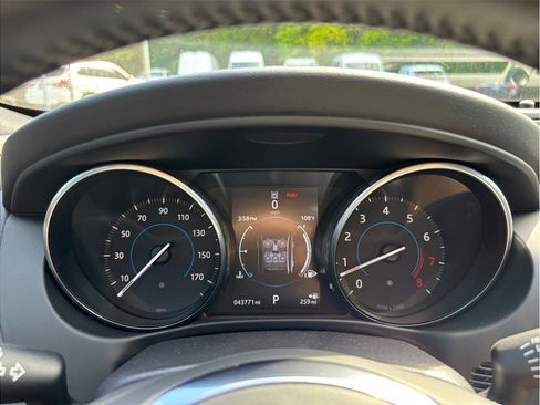 Used 2017 Jaguar XE R-Sport RWD image 27