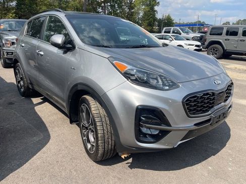 Used 2020 Kia Sportage SX image 2