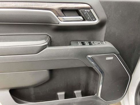 Used 2023 Chevrolet Silverado 1500 LTZ w/ LTZ Convenience Package II image 18