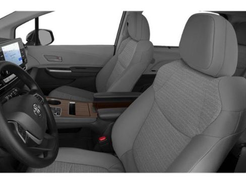Used 2023 Toyota Sienna LE FWD image 12