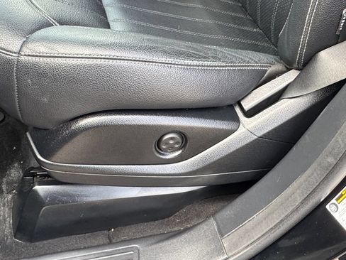 Used 2017 Mercedes-Benz GLE 350 4MATIC image 18