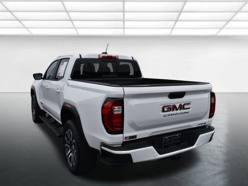 Used 2024 GMC Canyon AT4 w/ Canyon Safety Plus Package AWD/4WD image 9