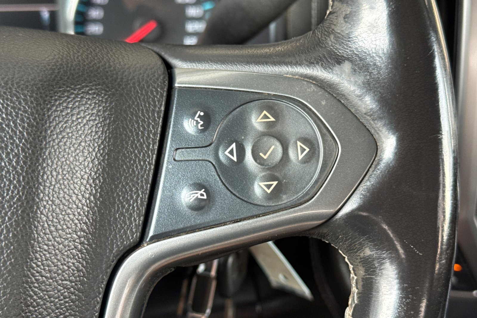 Used 2016 Chevrolet Silverado 2500 LTZ w/ Duramax Plus Package AWD/4WD image 35
