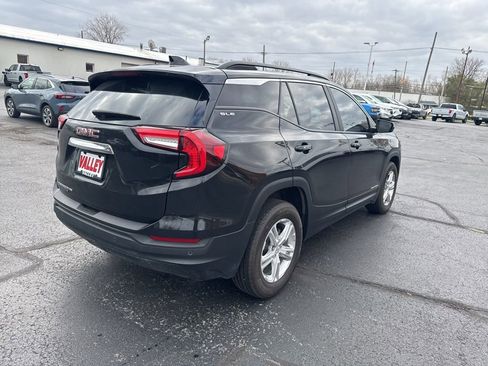 Used 2023 GMC Terrain SLE w/ Driver Convenience Package image 11