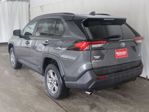 Used 2024 Toyota RAV4 XLE image 22