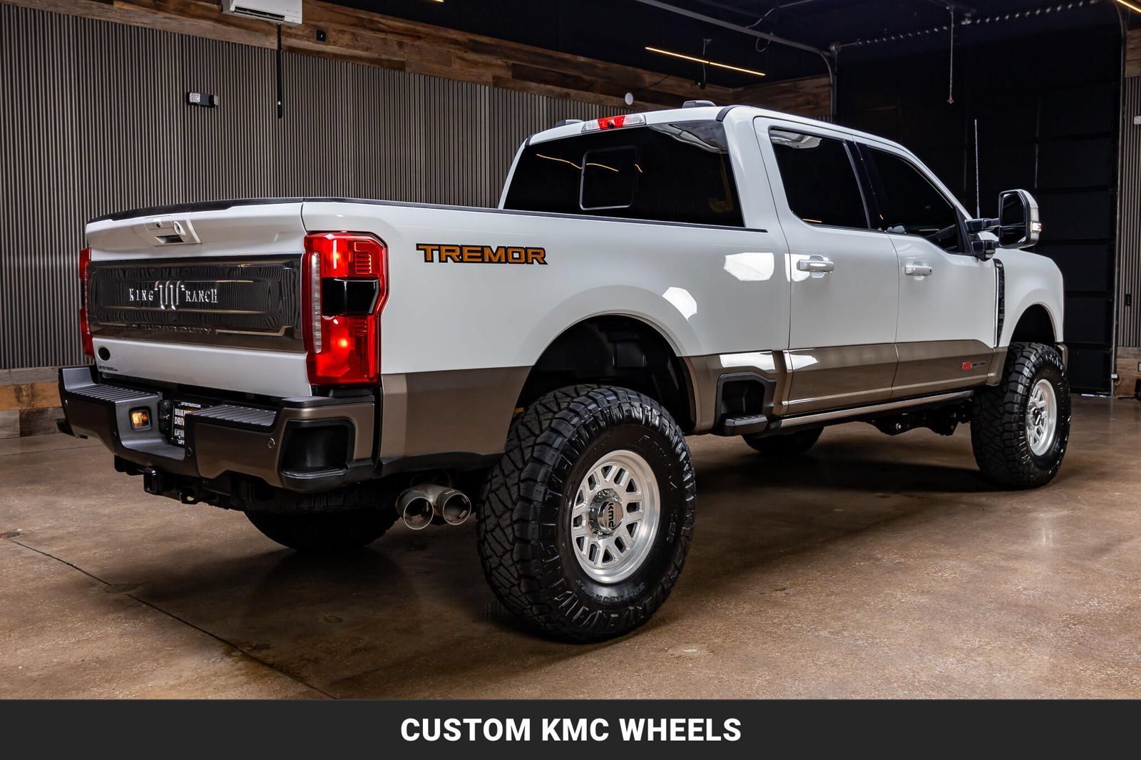 Used 2023 Ford F250 King Ranch w/ Tremor Off-Road Package AWD/4WD image 9