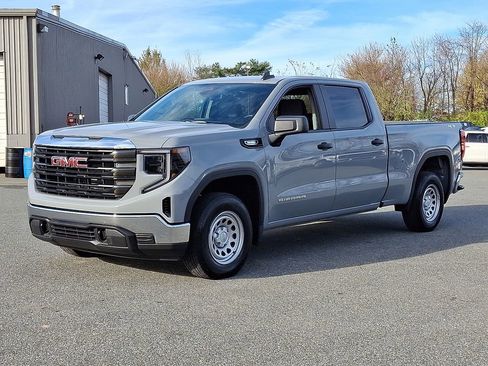 Used 2025 GMC Sierra 1500 Pro w/ Pro Value Package image 3