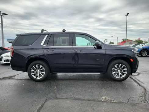 Used 2024 Chevrolet Tahoe LT w/ Luxury Package AWD/4WD image 3