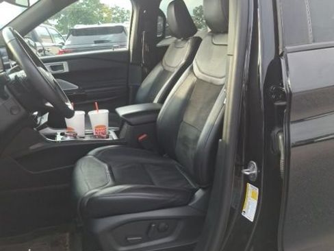 Used 2023 Ford Explorer ST w/ Equipment Group 401A AWD/4WD image 13