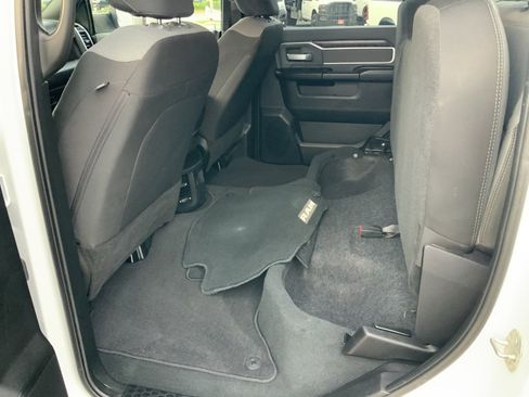 Used 2022 RAM 3500 Big Horn image 21