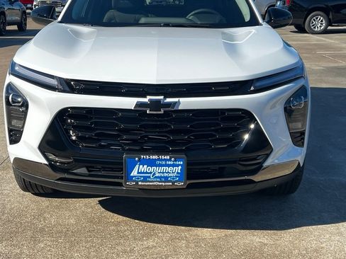 New 2026 Chevrolet Trax ACTIV w/ Sunroof Package image 3