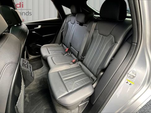 Used 2023 Audi Q5 2.0T Premium w/ Convenience Package AWD/4WD image 22