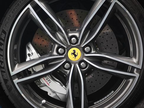 Certified 2023 Ferrari Roma RWD image 13
