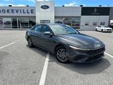 Used 2024 Hyundai Elantra SEL image 2