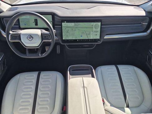 Used 2024 Rivian R1S Adventure AWD/4WD image 29