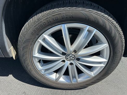 Used 2013 Volkswagen Tiguan SE AWD/4WD image 3