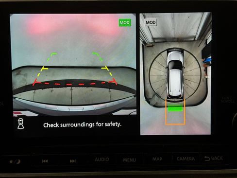 Used 2023 Nissan Rogue Platinum w/ Platinum Premium Package AWD/4WD image 16
