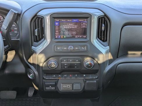 Used 2024 Chevrolet Silverado 2500 Custom w/ Custom Value Package image 19