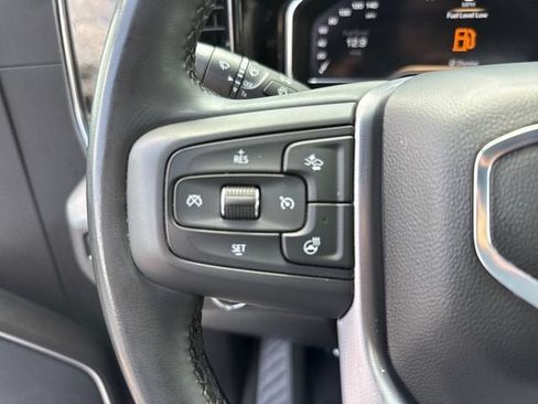 Used 2025 GMC Sierra 1500 SLT AWD/4WD image 24