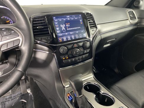 Used 2022 Jeep Grand Cherokee Limited AWD/4WD image 29