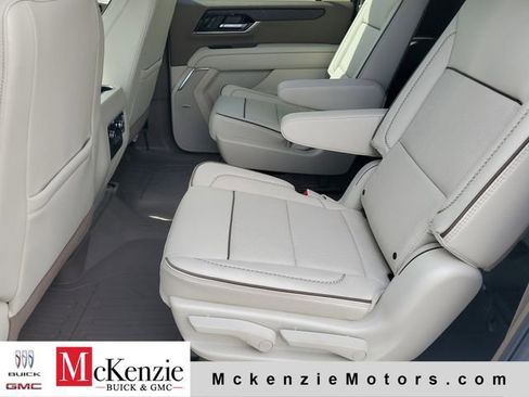New 2026 GMC Yukon XL Denali w/ Sun & Power Step Package AWD/4WD image 21