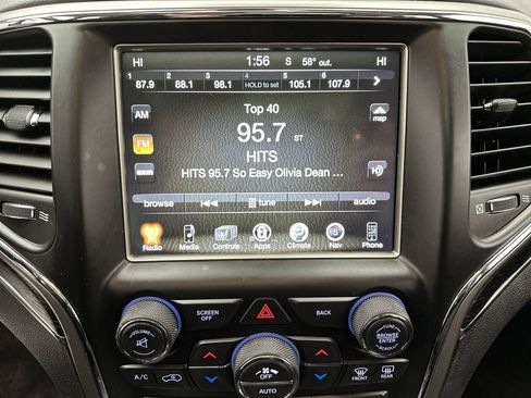 Used 2017 Jeep Grand Cherokee Summit image 16