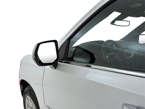 Used 2022 Chevrolet Suburban Premier image 10