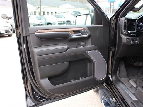 Used 2023 Chevrolet Silverado 1500 High Country w/ High Country Premium Package image 33