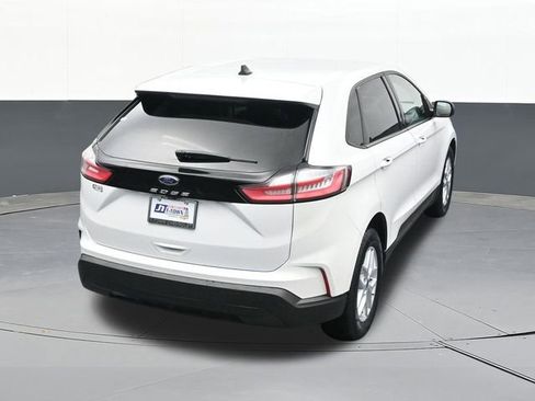 Used 2021 Ford Edge SE image 60