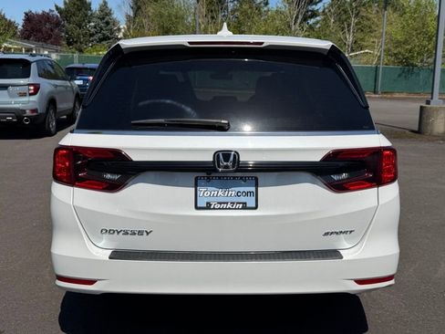 Used 2023 Honda Odyssey Sport image 6