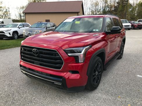 Certified 2024 Toyota Sequoia Limited image 4