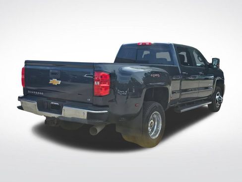Used 2017 Chevrolet Silverado 3500 LT w/ LT Convenience Package AWD/4WD image 9