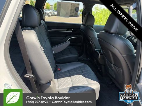 Used 2025 Kia Telluride SX Prestige X-Pro AWD/4WD image 17