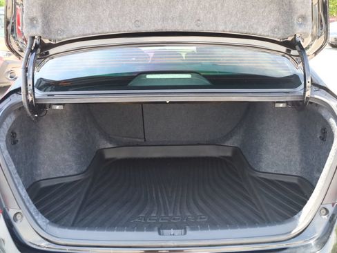 Used 2022 Honda Accord Sport image 7