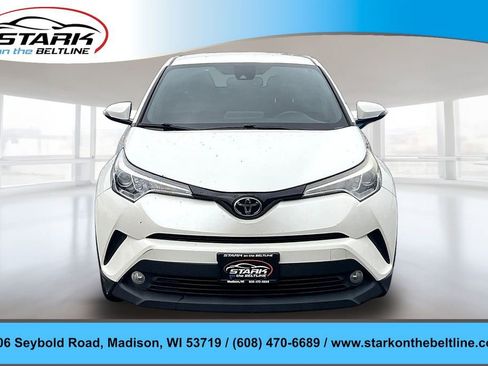 Used 2018 Toyota C-HR XLE FWD image 2