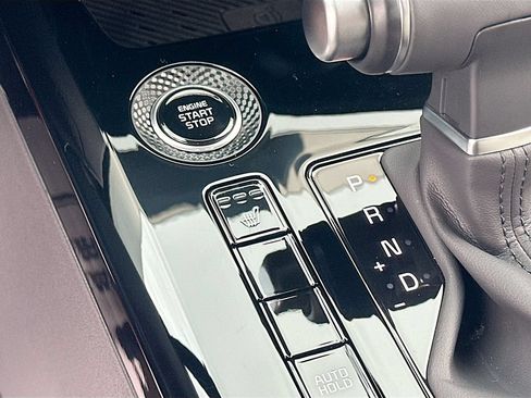 Certified 2025 Kia Niro EX Touring FWD image 20