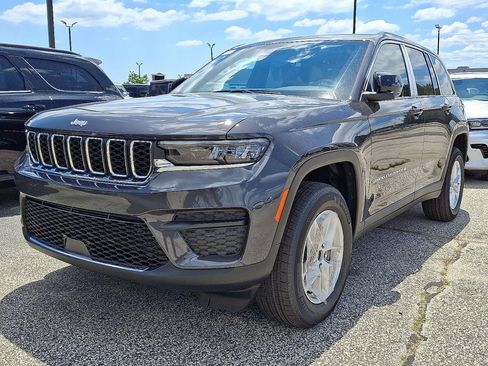 New 2026 Jeep Grand Cherokee Laredo X AWD/4WD image 1