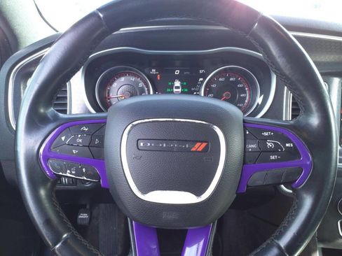 Used 2016 Dodge Charger SXT image 22