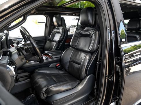 Used 2022 Lincoln Navigator Reserve AWD/4WD image 33