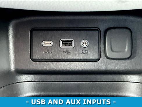 Used 2023 Chevrolet Equinox LS w/ LS Convenience Package FWD image 16