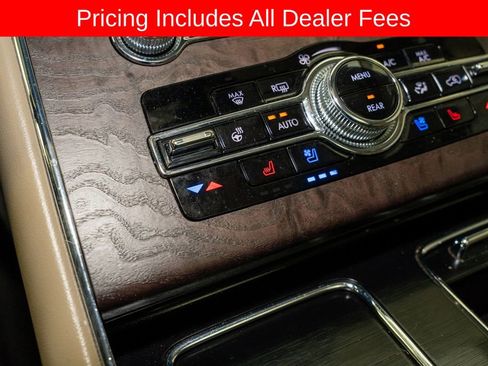 Used 2021 Lincoln Aviator Reserve w/ Equipment Group 201A AWD/4WD image 17