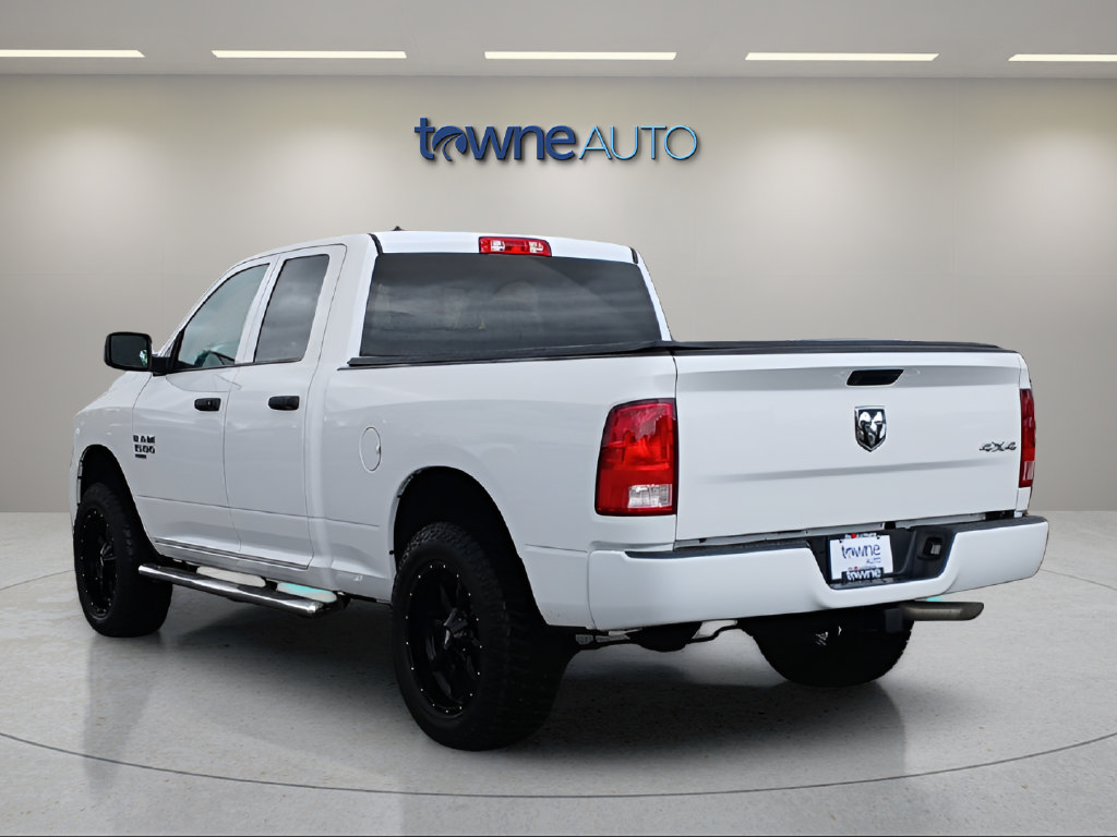 Used 2019 RAM 1500 Express AWD/4WD image 4