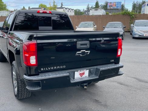 Used 2018 Chevrolet Silverado 1500 LTZ Z71 w/ LTZ Plus Package image 6