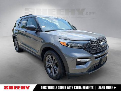 Certified 2023 Ford Explorer XLT w/ Equipment Group 202A AWD/4WD image 1