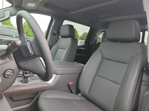 New 2026 GMC Sierra 1500 SLT w/ SLT Premium Package AWD/4WD image 17